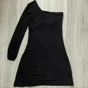 NWT vfish black dress with built in bra